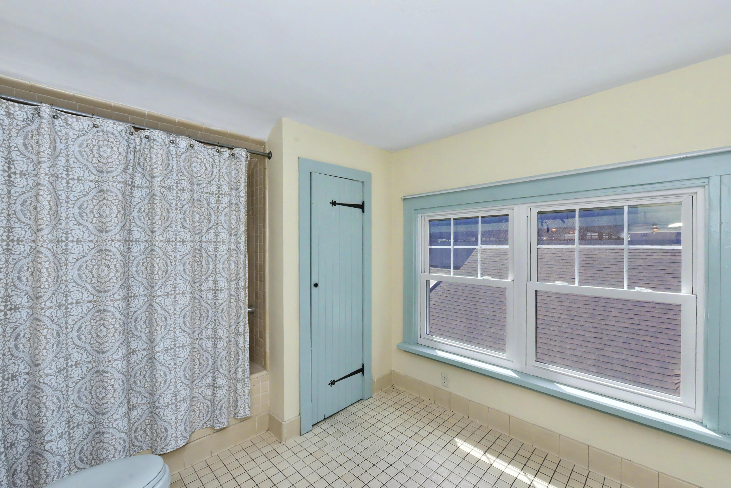 1213 College Avenue Racine, WI 53403 - Photo 41 of 54 DSC_9438