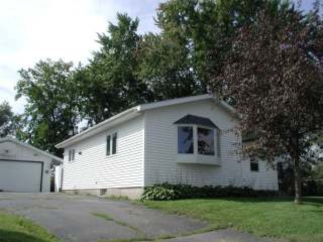 1307 Dorothy Street Rhinelander, WI 54501 - Photo 2 of 18 Gallery Image 2