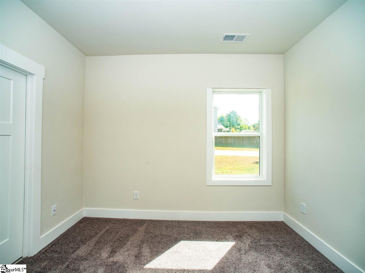 314 River Otter Road Simpsonville, SC 29680 - Photo 5 of 26 Gallery Image 5