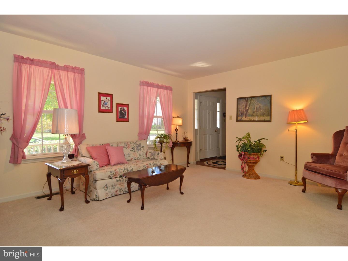 2523 Simon Drive Reading, PA 19608 - Photo 3 of 24 Gallery Image 3