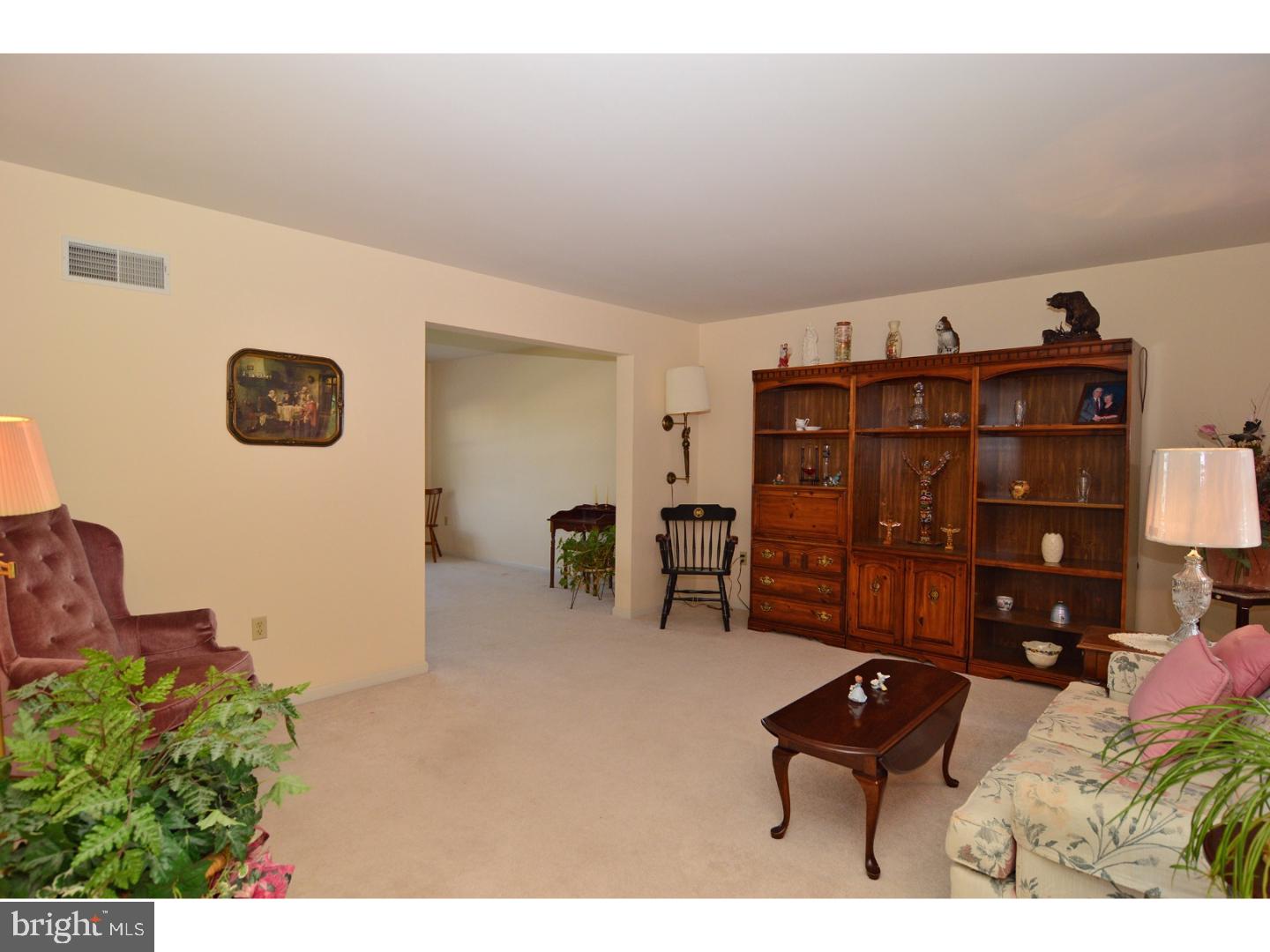 2523 Simon Drive Reading, PA 19608 - Photo 4 of 24 Gallery Image 4