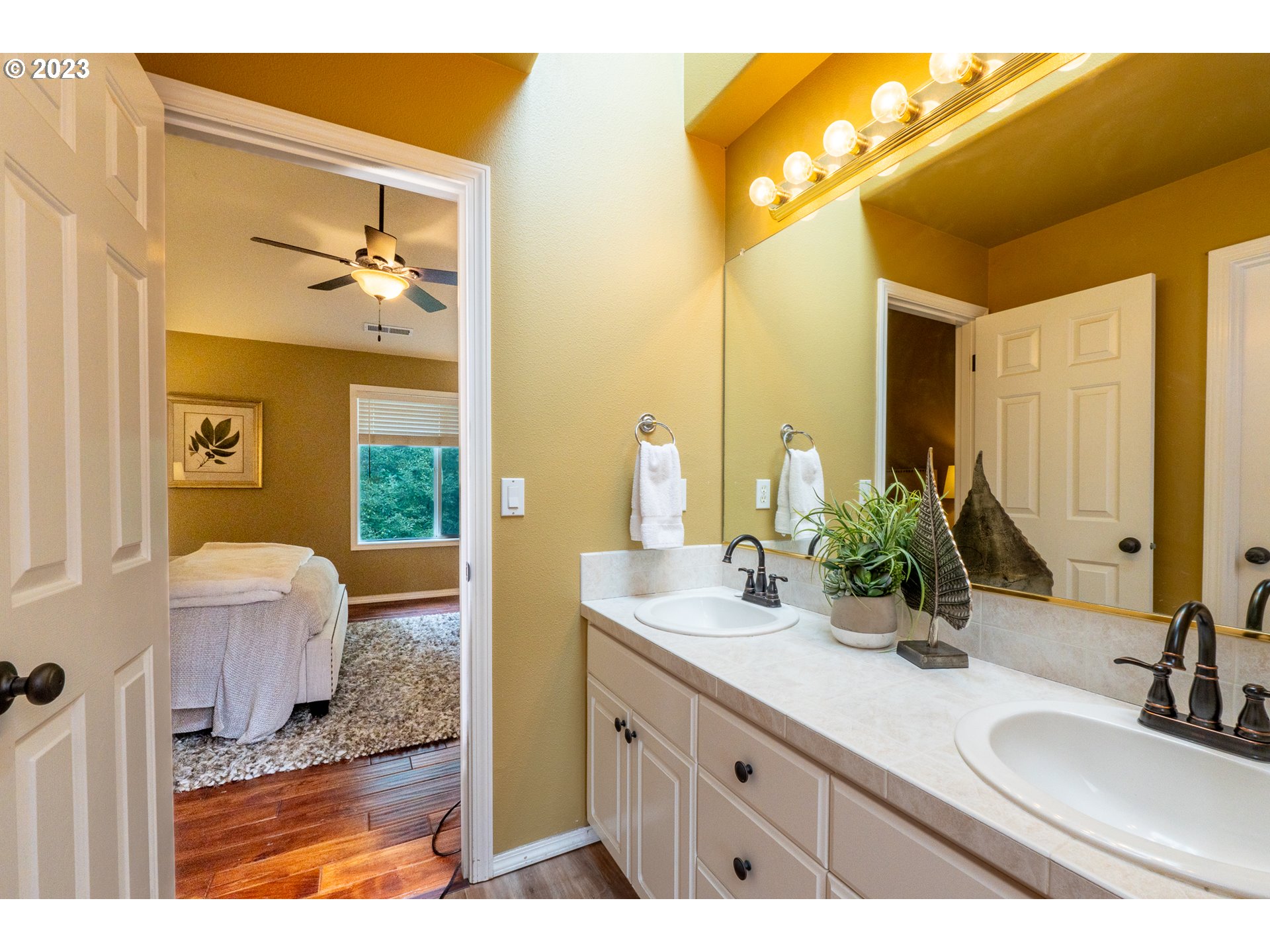 3015 Southwest Huber Street Portland, OR 97219 - Photo 19 of 35 Gallery Image 19