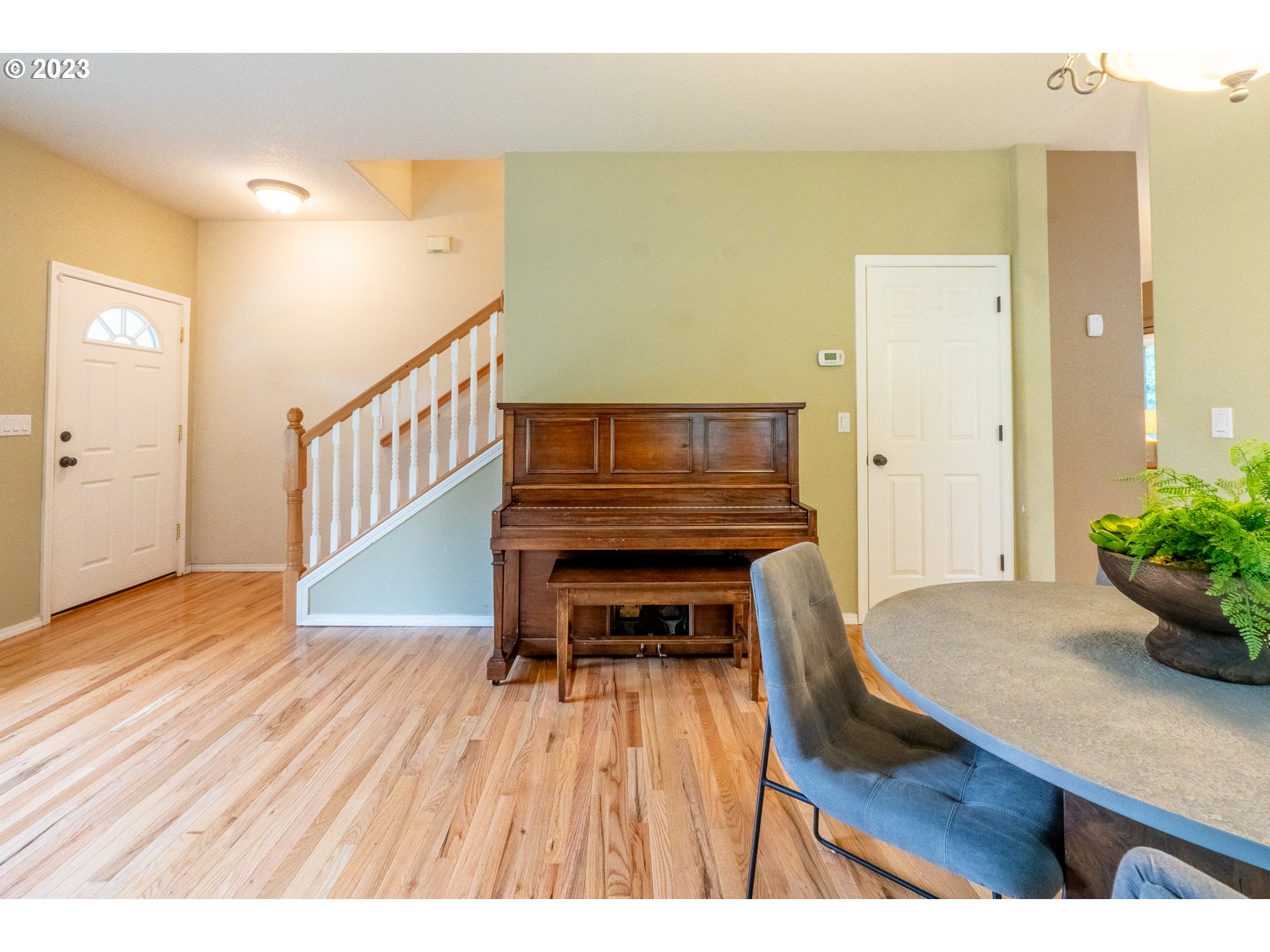 3015 Southwest Huber Street Portland, OR 97219 - Photo 4 of 35 Gallery Image 4