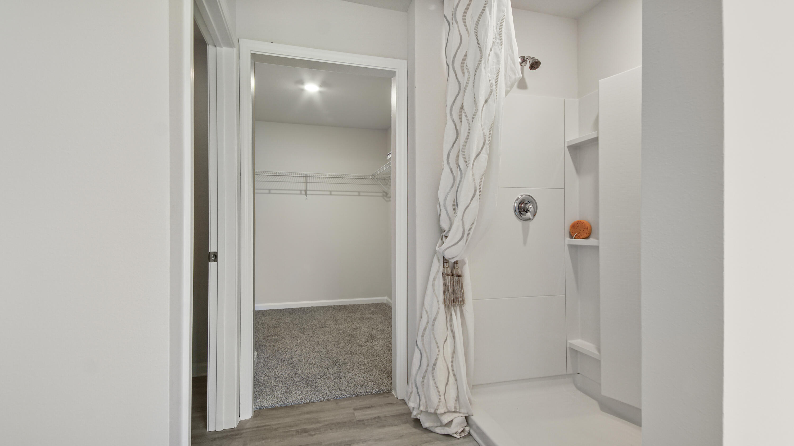 204 Gray Owl Drive Freeport, FL 32439 - Photo 17 of 35 a view of a bathroom