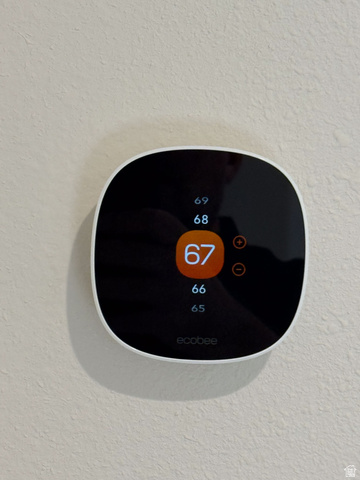121 Barrington Way Layton, UT 84041 - Photo 11 of 18 Smart Thermostat