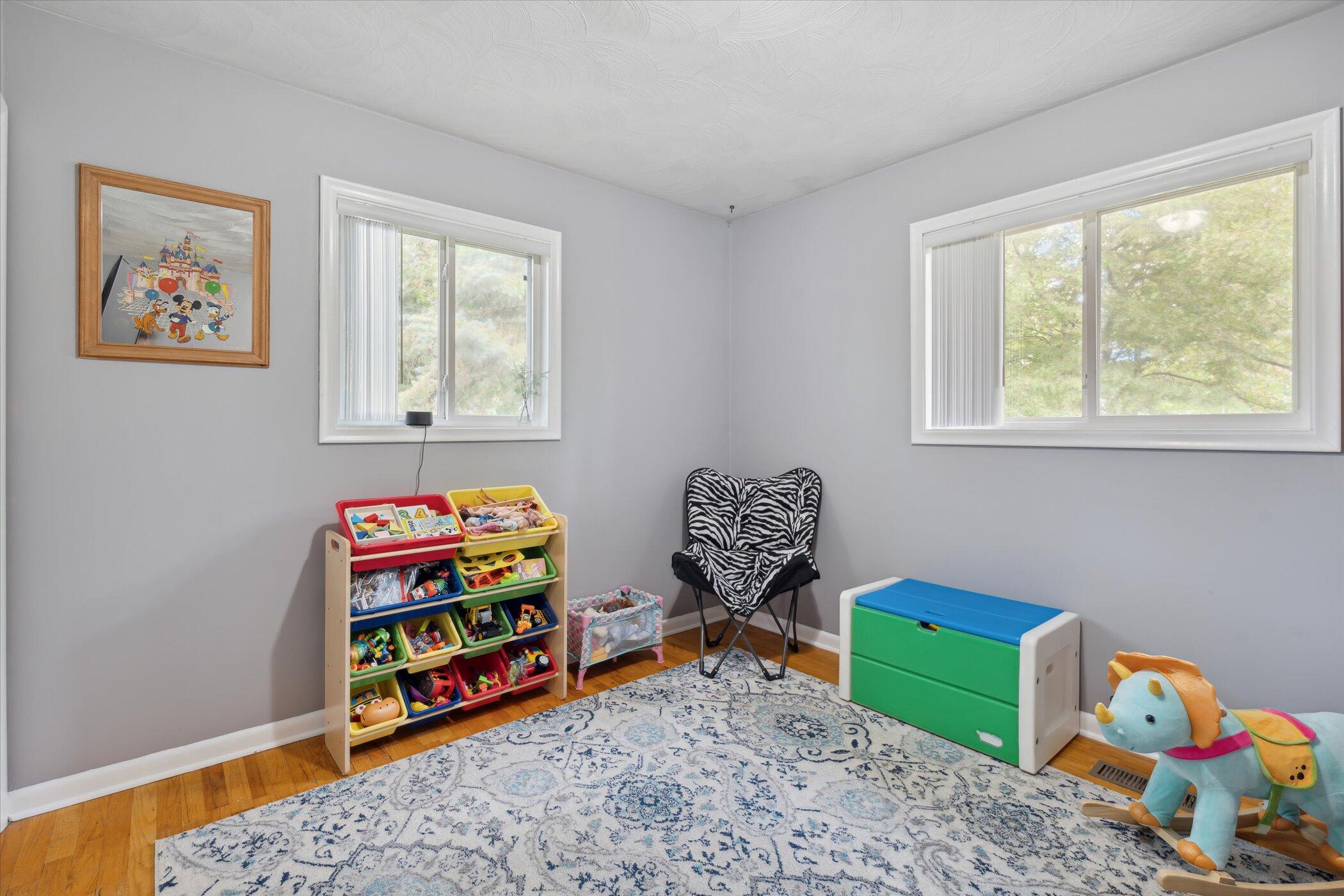 1145 East Alward Road Dewitt, MI 48820 - Photo 18 of 39 25-1145-E-Alward-Rd-DeWitt-MI-48820-Wind