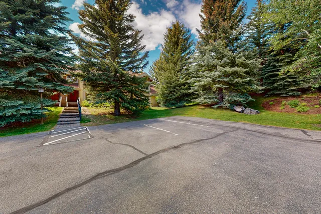 $998,000 | 2737 Sunburst Condo Drive, Unit 37, Sun Valley, ID 83353