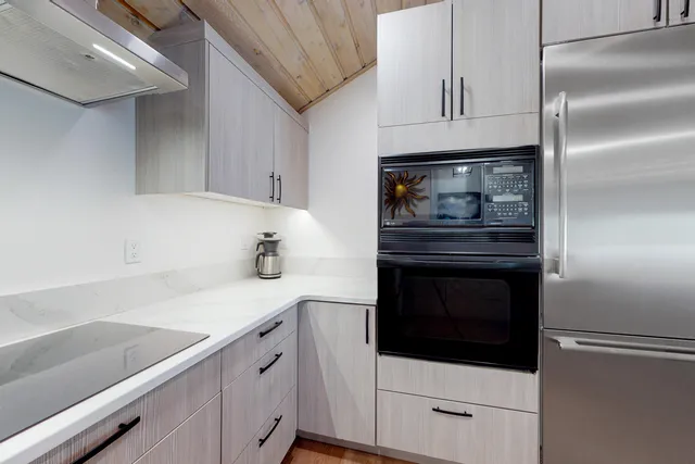 $998,000 | 2737 Sunburst Condo Drive, Unit 37, Sun Valley, ID 83353