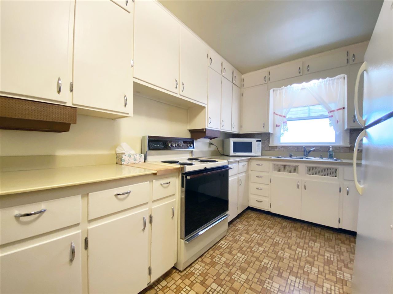 4774 East Wilkinson Road Owosso, MI 48867 - Photo 7 of 71 50064165-6.JPG