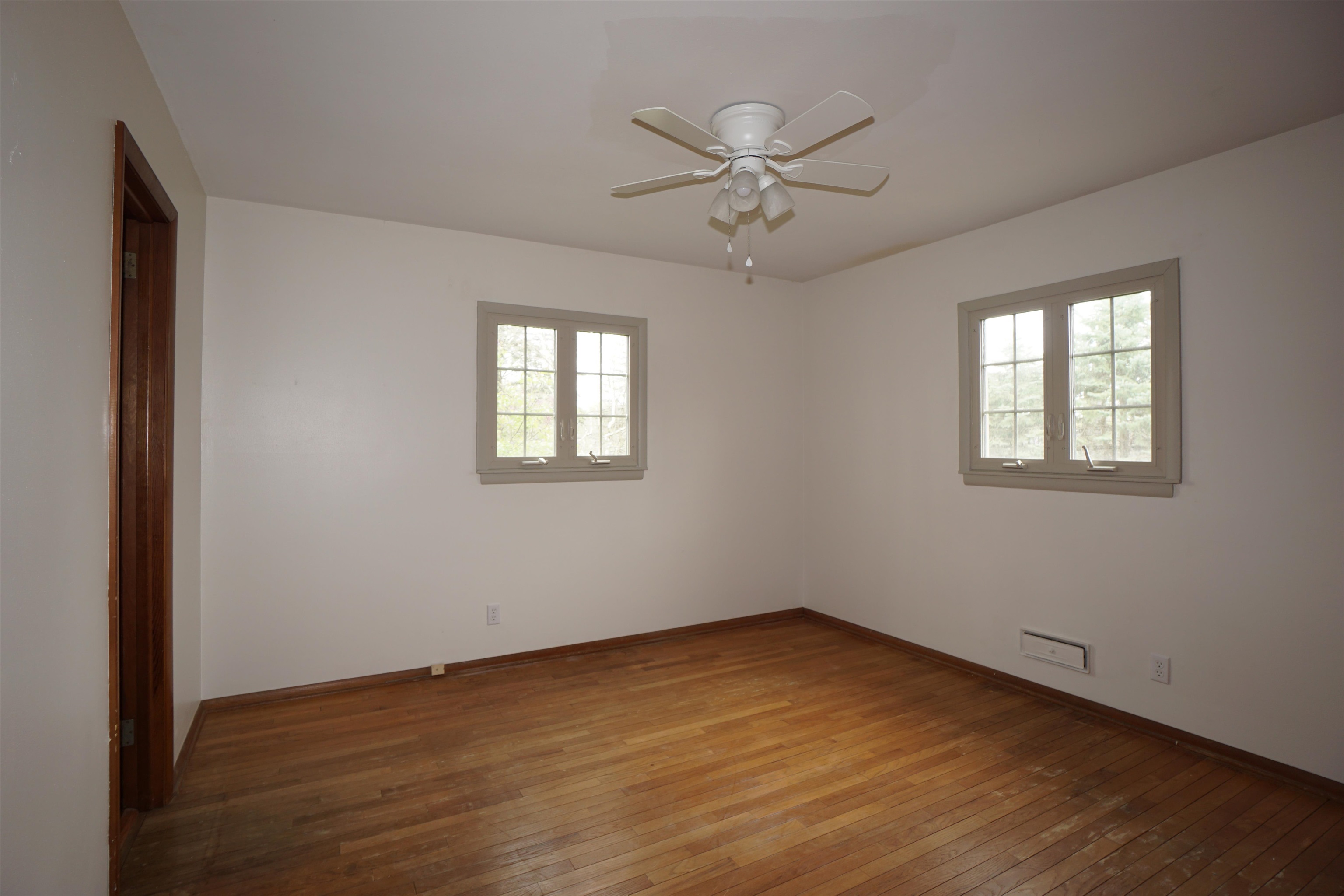 4819 Highcrest Road Rockford, IL 61107 - Photo 20 of 31 a view of an empty room with a window