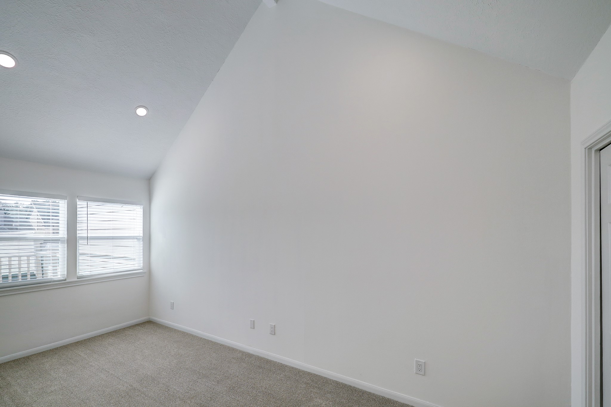 4311 Westheimer Road Houston, TX 77027 - Photo 14 of 23 an empty room with windows
