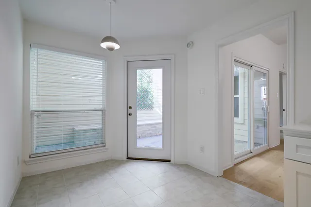 $3,495 | 4311 Westheimer Road, Houston, TX 77027