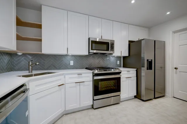 $3,495 | 4311 Westheimer Road, Houston, TX 77027