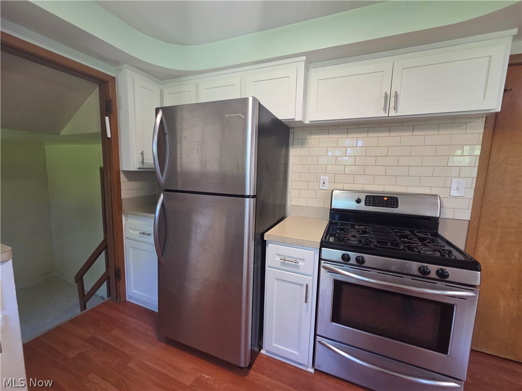 2536 Claver Road University Heights, OH 44118 - Photo 8 of 21