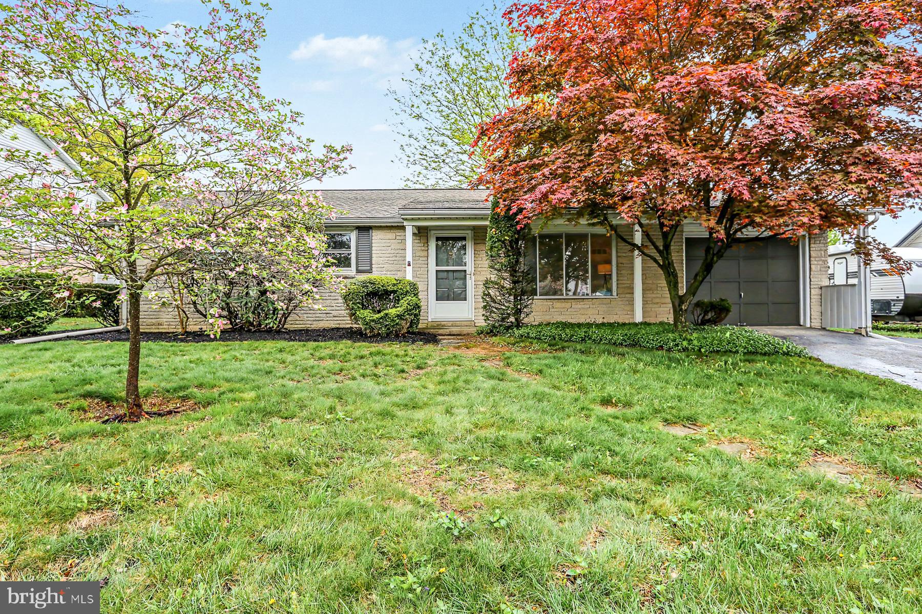 802 Willow Lane Lebanon, PA 17046 - Photo 1 of 23 a front view of a house with garden