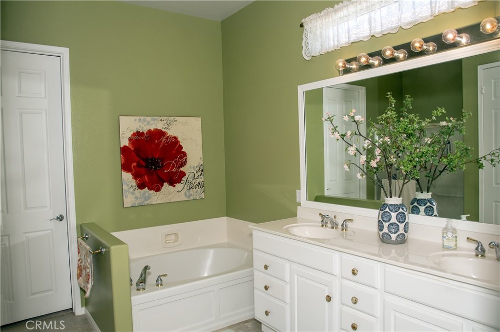 985 Ironwood Road Beaumont, CA 92223 - Photo 11 of 37