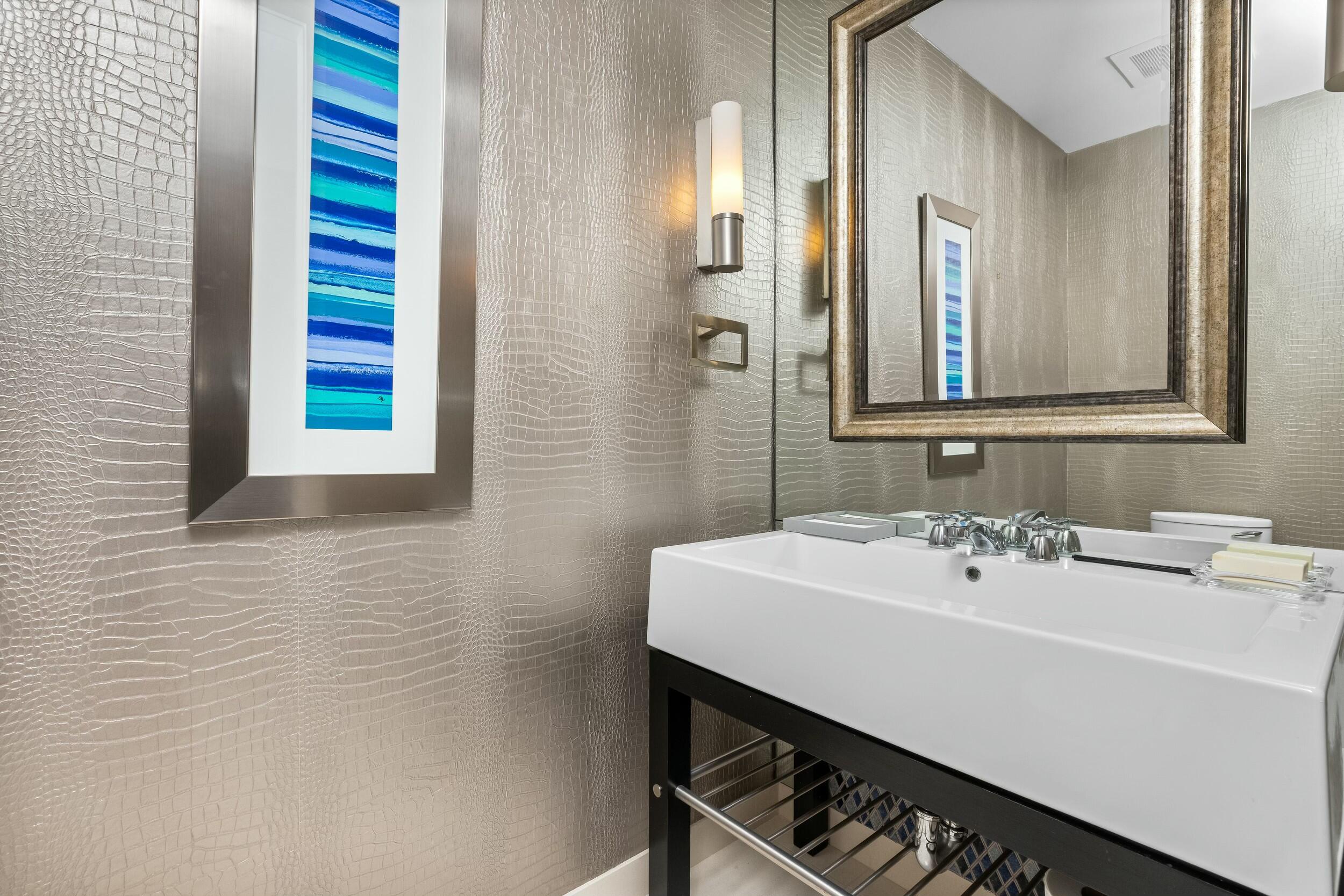 1000 South Ocean Boulevard, Unit 208 Boca Raton, FL 33432 - Photo 23 of 34 Powder room