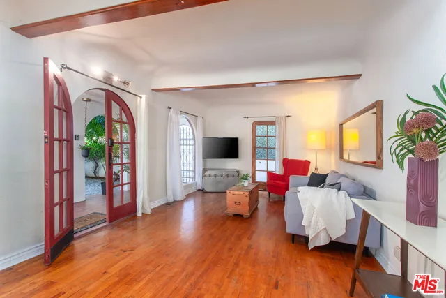 $1,499,000 | 1147 Wilcox Place, Los Angeles, CA 90038