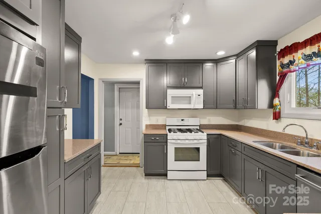 $523,000 | 23 Ballantree Drive, Asheville, NC 28803