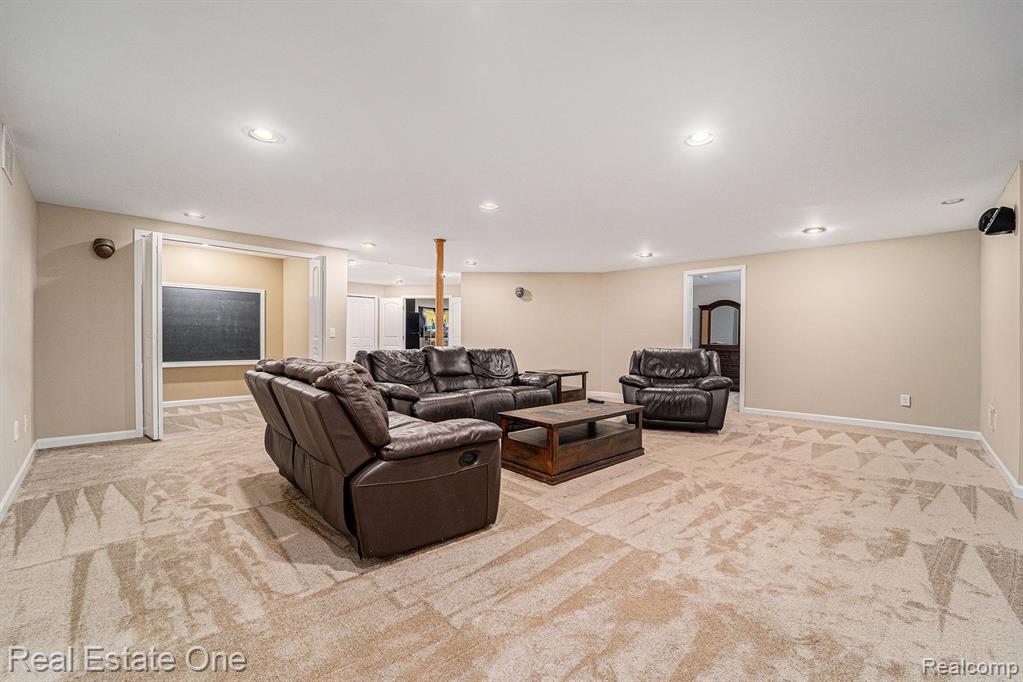 1220 Rothwell Drive Troy, MI 48084 - Photo 22 of 30 Gallery Image 22