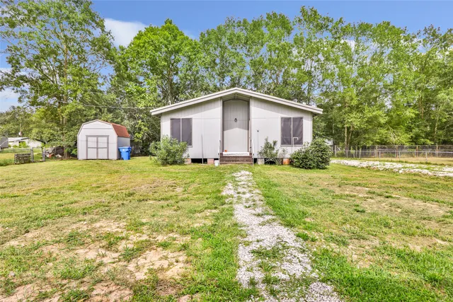 $1,000 | 156 County Road 3251W, Cleveland, TX 77327