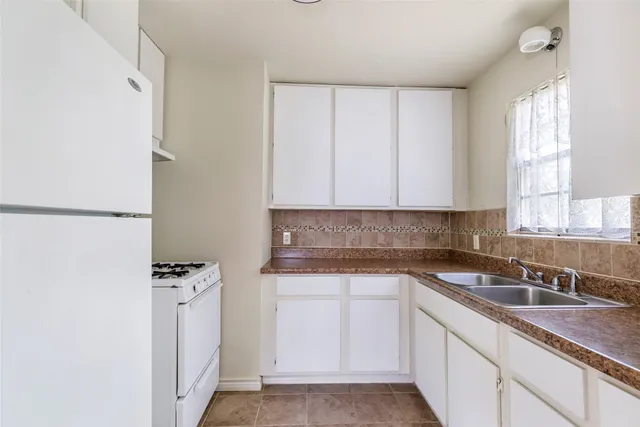 $1,000 | 156 County Road 3251W, Cleveland, TX 77327