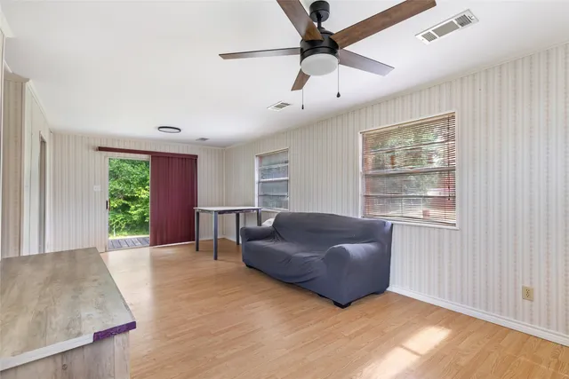 $1,000 | 156 County Road 3251W, Cleveland, TX 77327