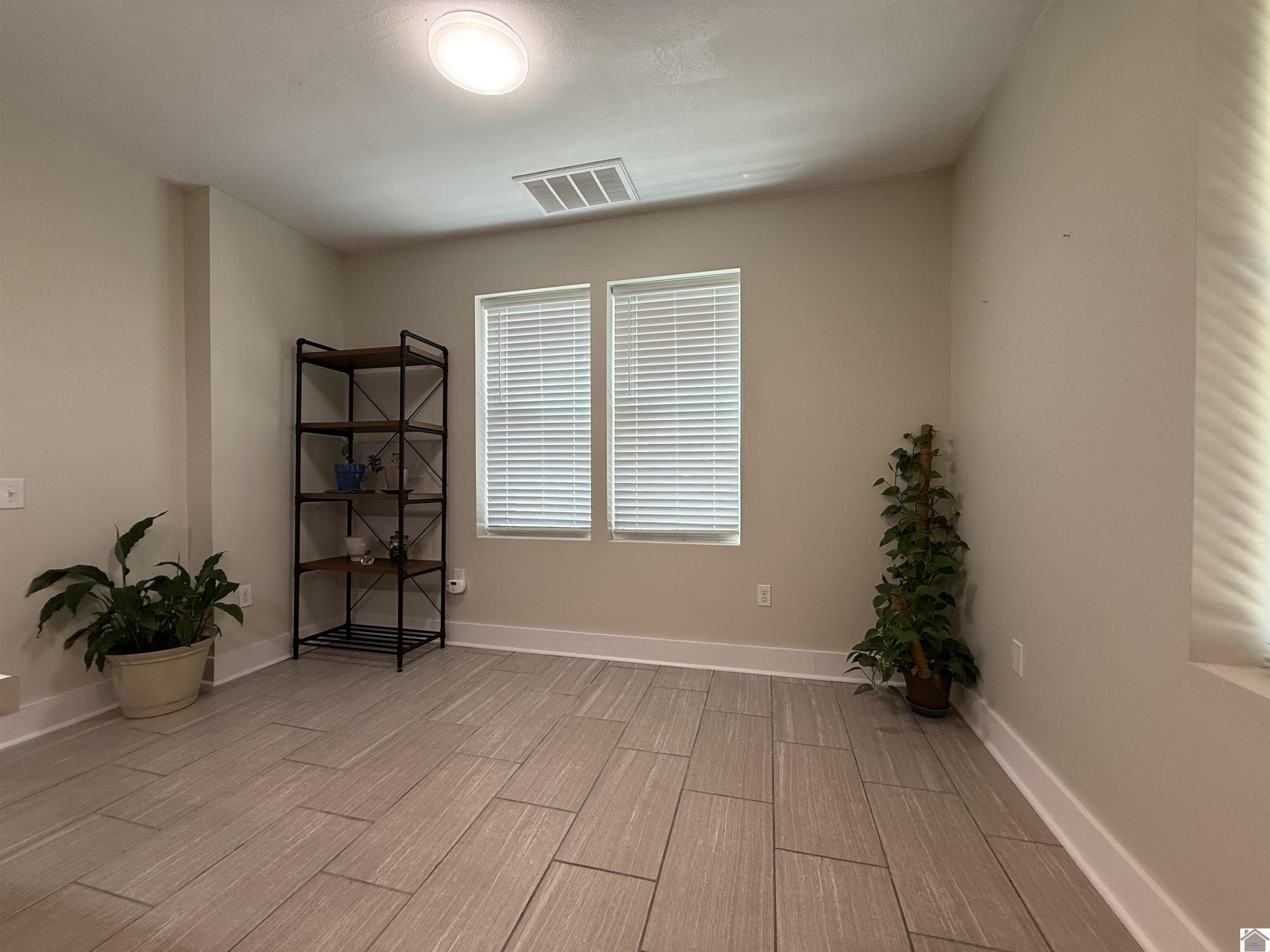 307 3rd Street Hazel, KY 42049 - Photo 17 of 44 Breakfast Nook