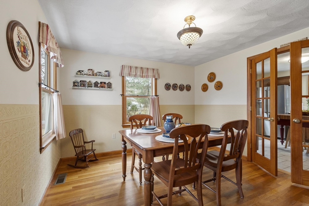 51 Concord Road Dracut, MA 01826 - Photo 11 of 36