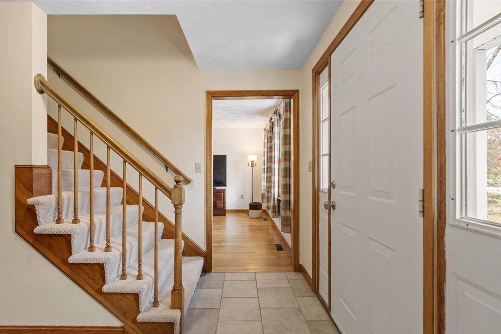 51 Concord Road Dracut, MA 01826 - Photo 18 of 36