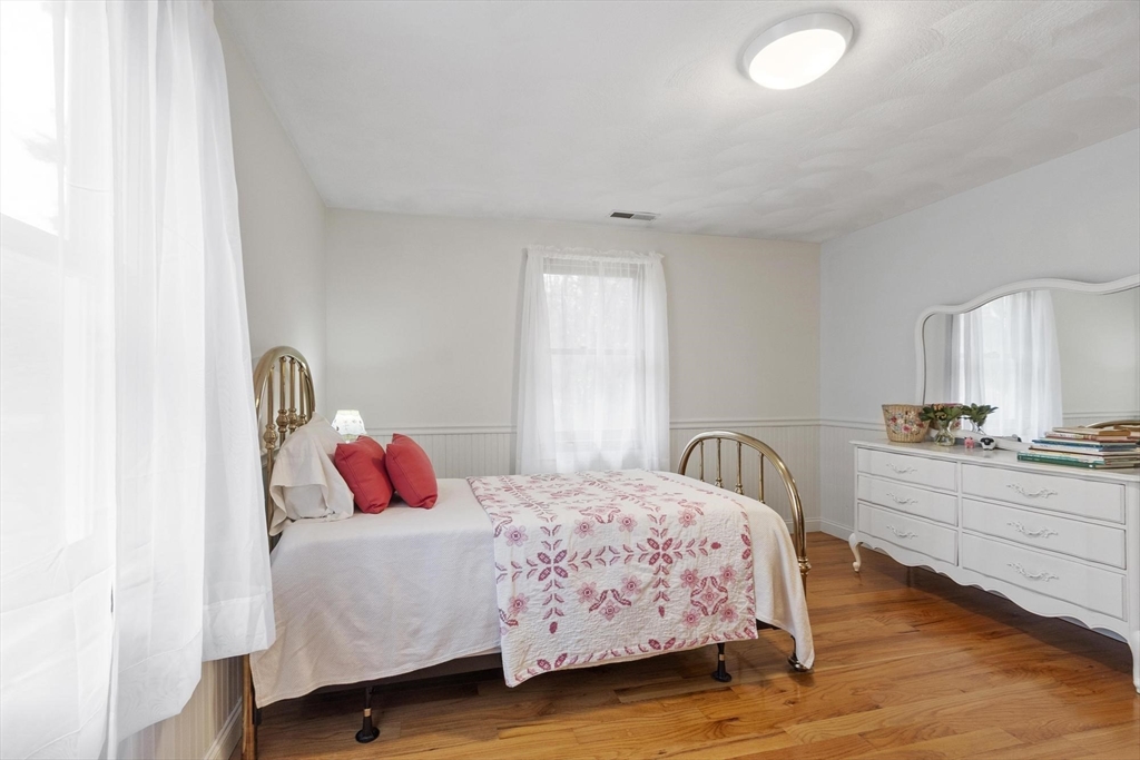 51 Concord Road Dracut, MA 01826 - Photo 27 of 36