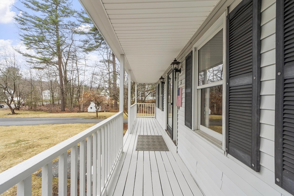 51 Concord Road Dracut, MA 01826 - Photo 31 of 36