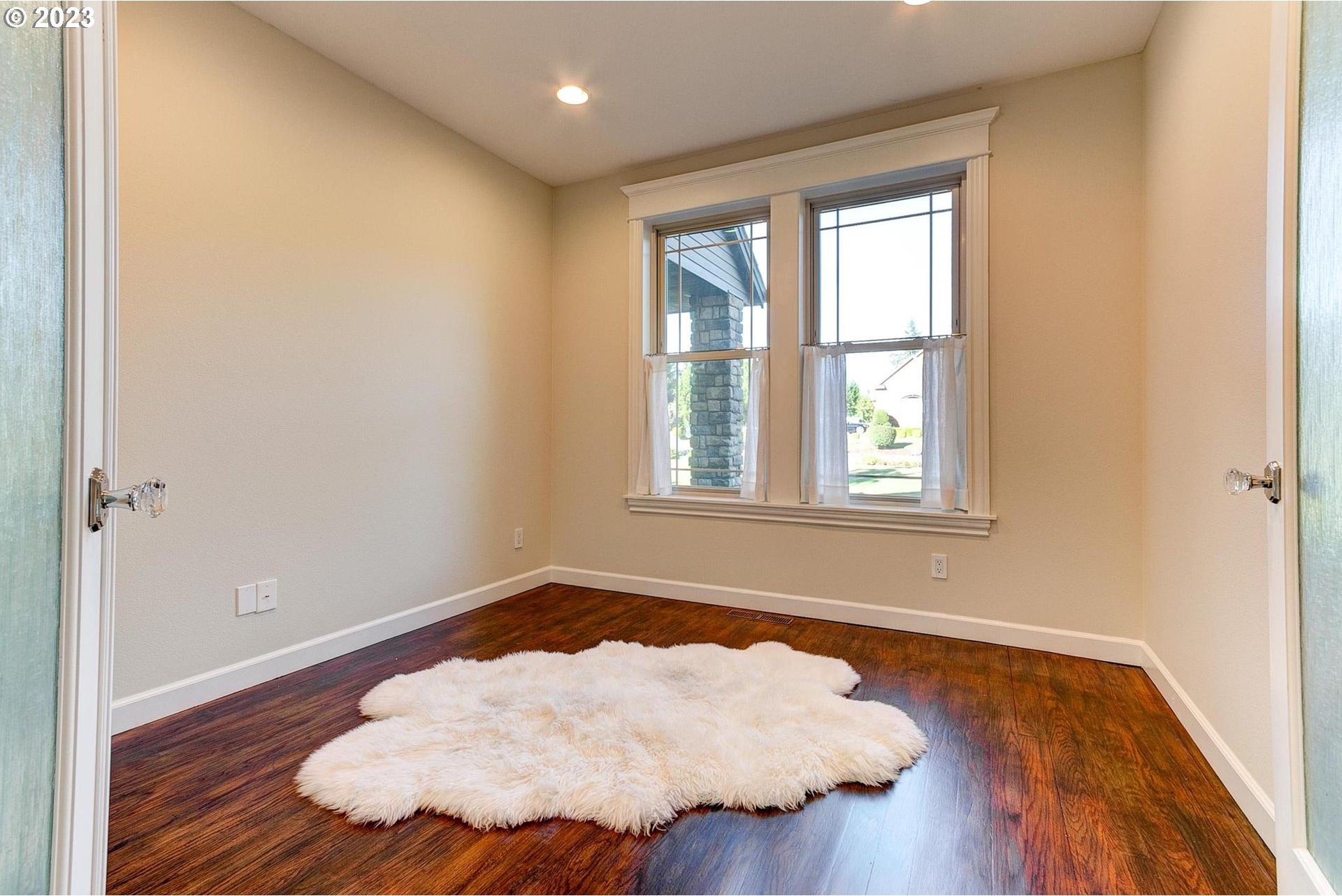 827 Northeast 224th Circle Ridgefield, WA 98642 - Photo 14 of 37 Gallery Image 14