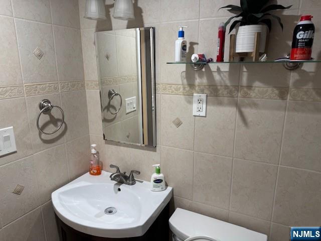 531 Walnut Street Ridgefield, NJ 07657 - Photo 7 of 8