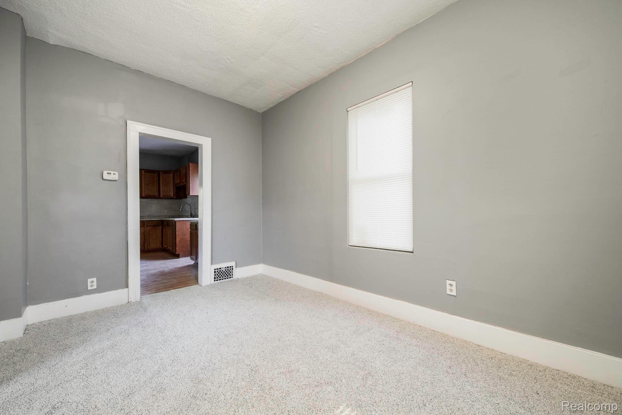 6406 Forrer Street Detroit, MI 48228 - Photo 9 of 25 DSC04967.JPG