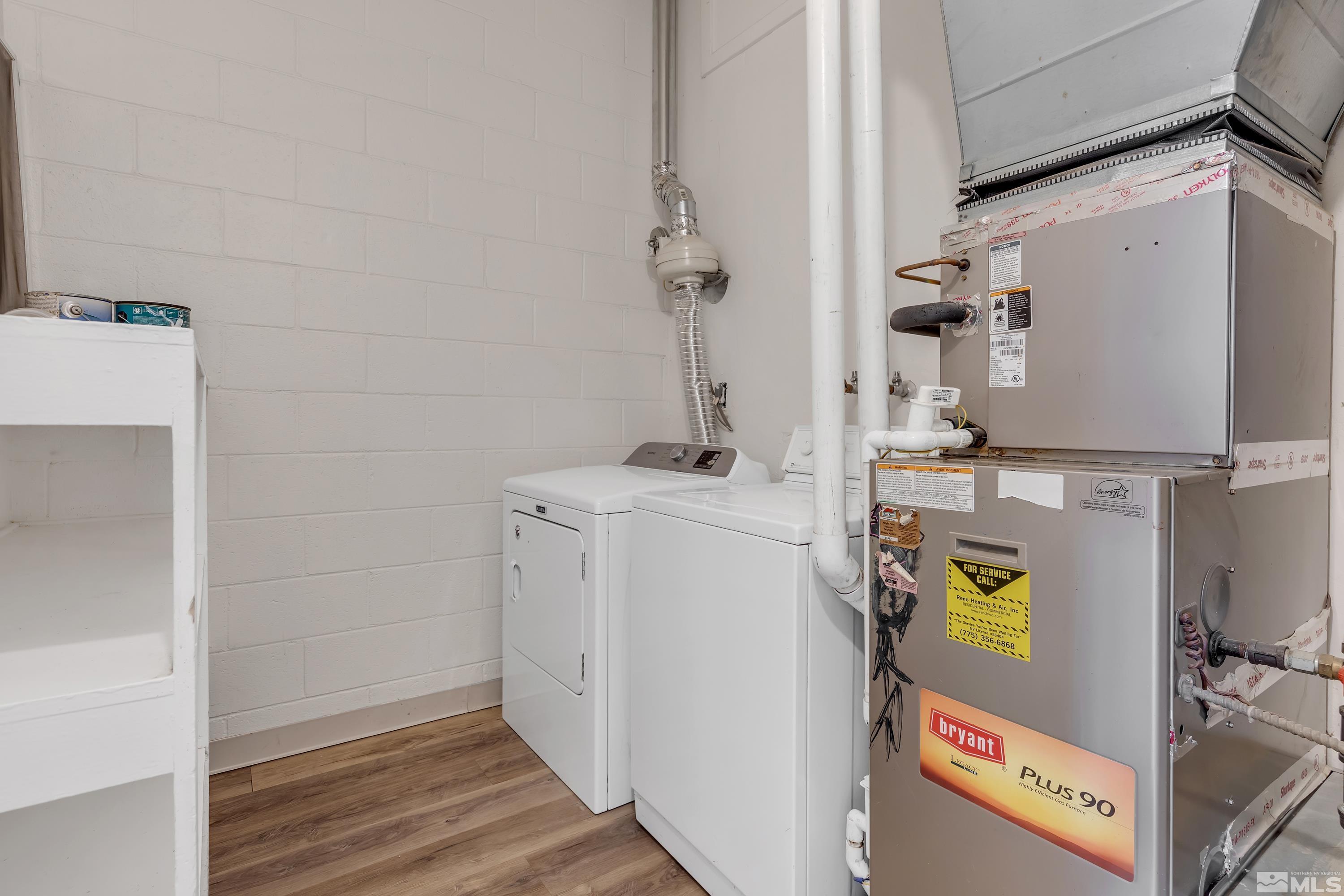 12190 Himalaya Street Reno, NV 89506 - Photo 21 of 34 a utility room with dryer and washer