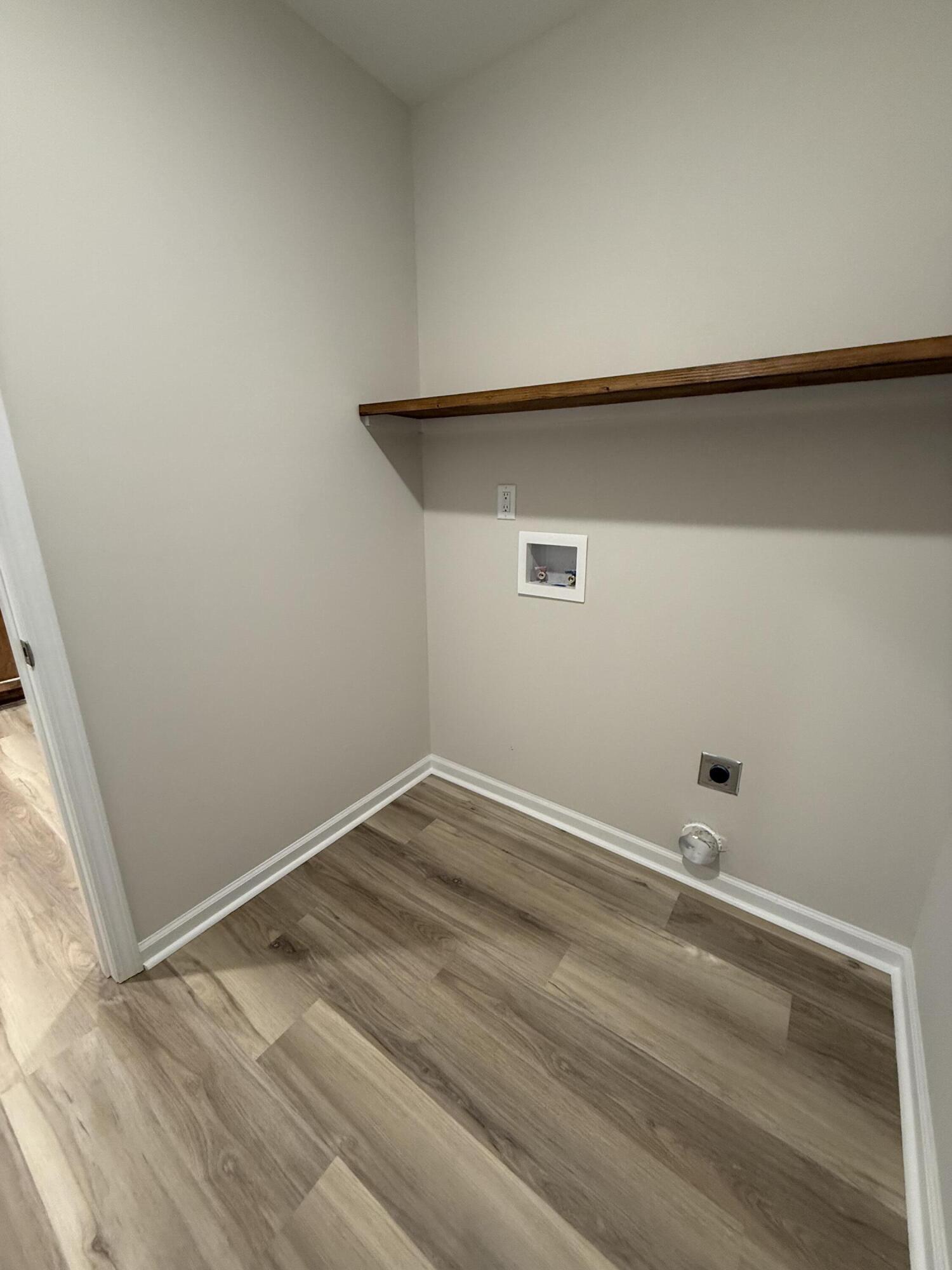 3935 Peakvalley Road Sumter, SC 29154 - Photo 3 of 11 Gallery Image 3