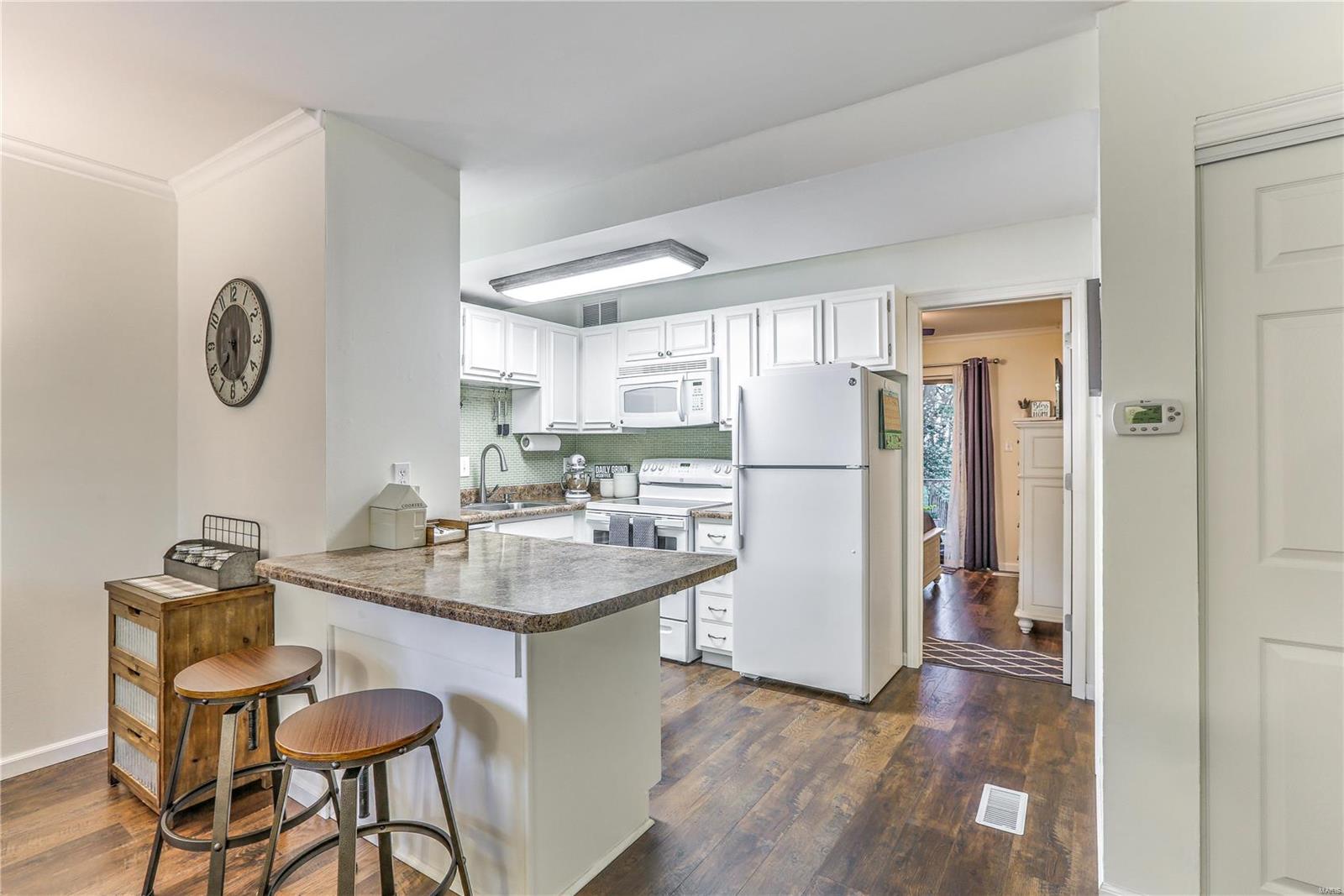 321 Barrington Square Estates, Unit D St. Louis, MO 63122 - Photo 5 of 18