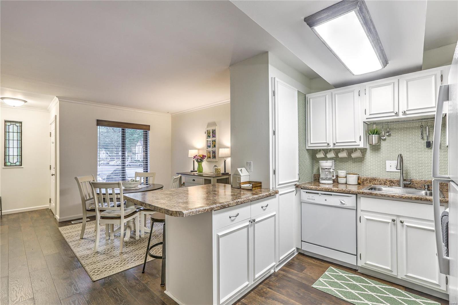 321 Barrington Square Estates, Unit D St. Louis, MO 63122 - Photo 8 of 18