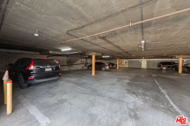 $5,000,000 | 955 Normandie Avenue, Los Angeles, CA 90006