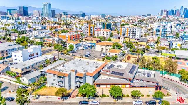 $5,000,000 | 955 Normandie Avenue, Los Angeles, CA 90006