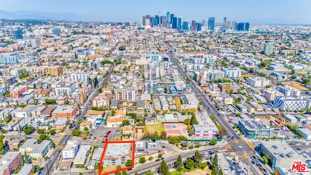 $5,000,000 | 955 Normandie Avenue, Los Angeles, CA 90006
