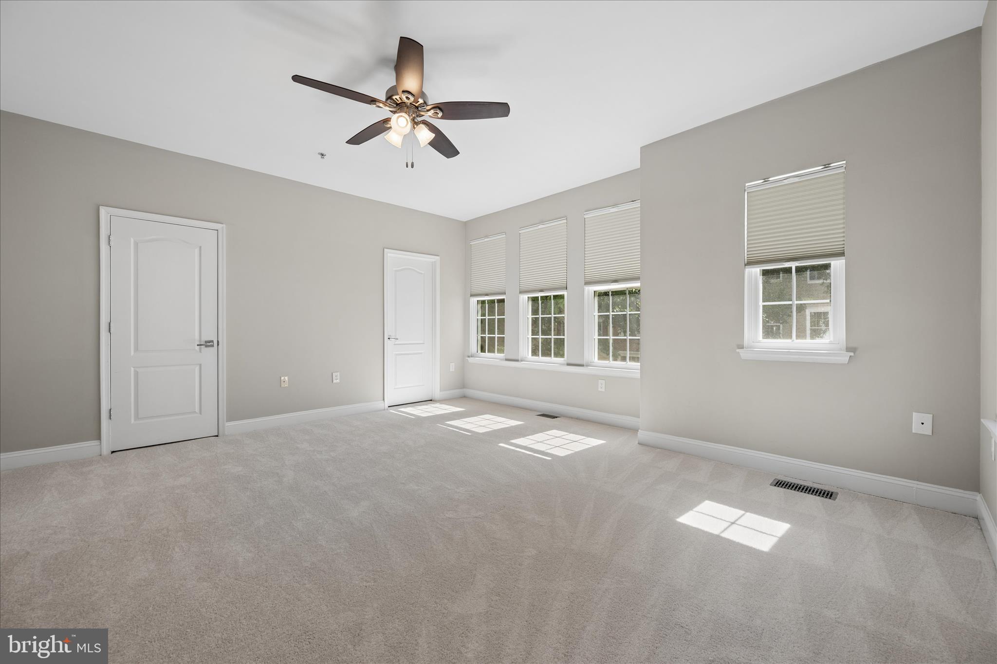 123 Bucksfield Road, Unit 123 Gaithersburg, MD 20878 - Photo 17 of 49 Primary Bedroom