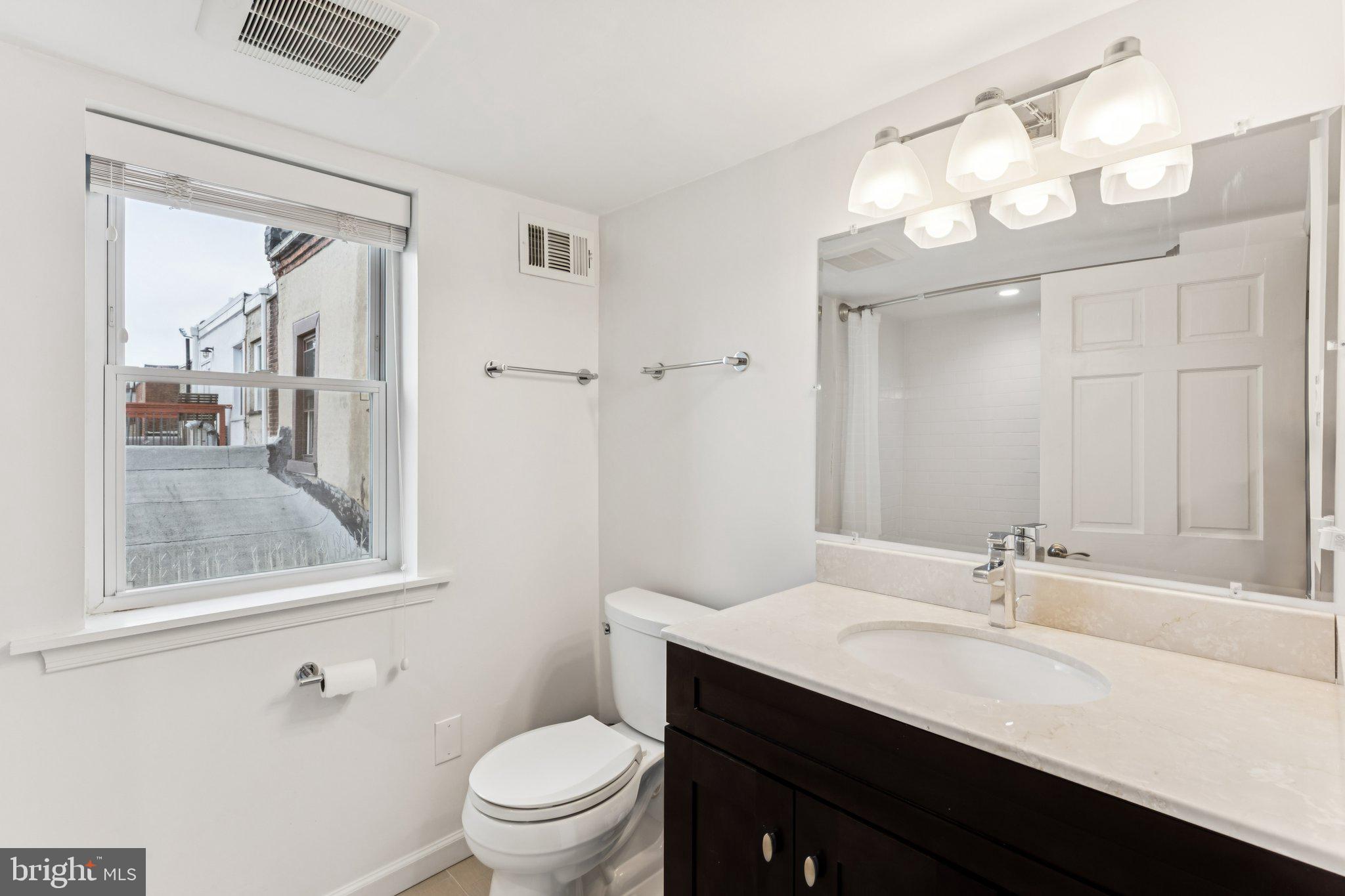 412 Dickinson Street Philadelphia, PA 19147 - Photo 29 of 33