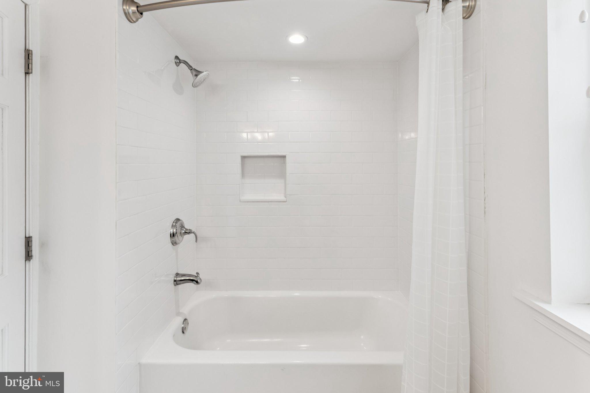 412 Dickinson Street Philadelphia, PA 19147 - Photo 30 of 33