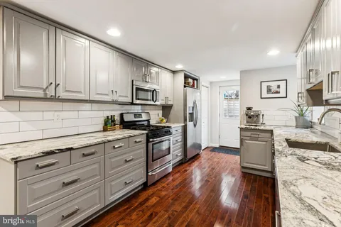 $625,000 | 412 Dickinson Street, Philadelphia, PA 19147