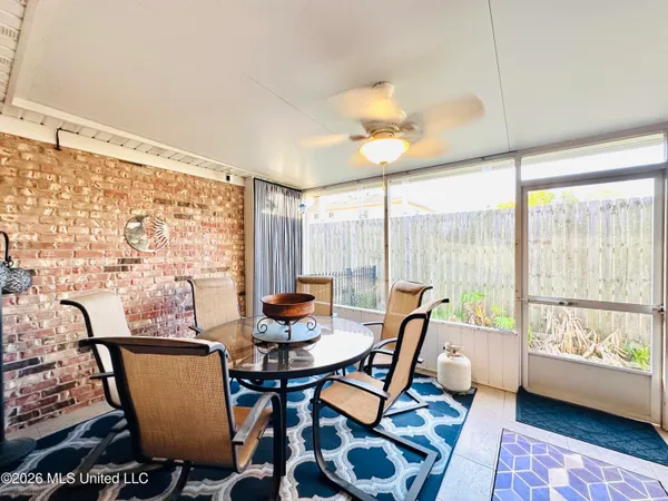 $199,900 | 1805 Geerkin Street, Unit 6, Pascagoula, MS 39581