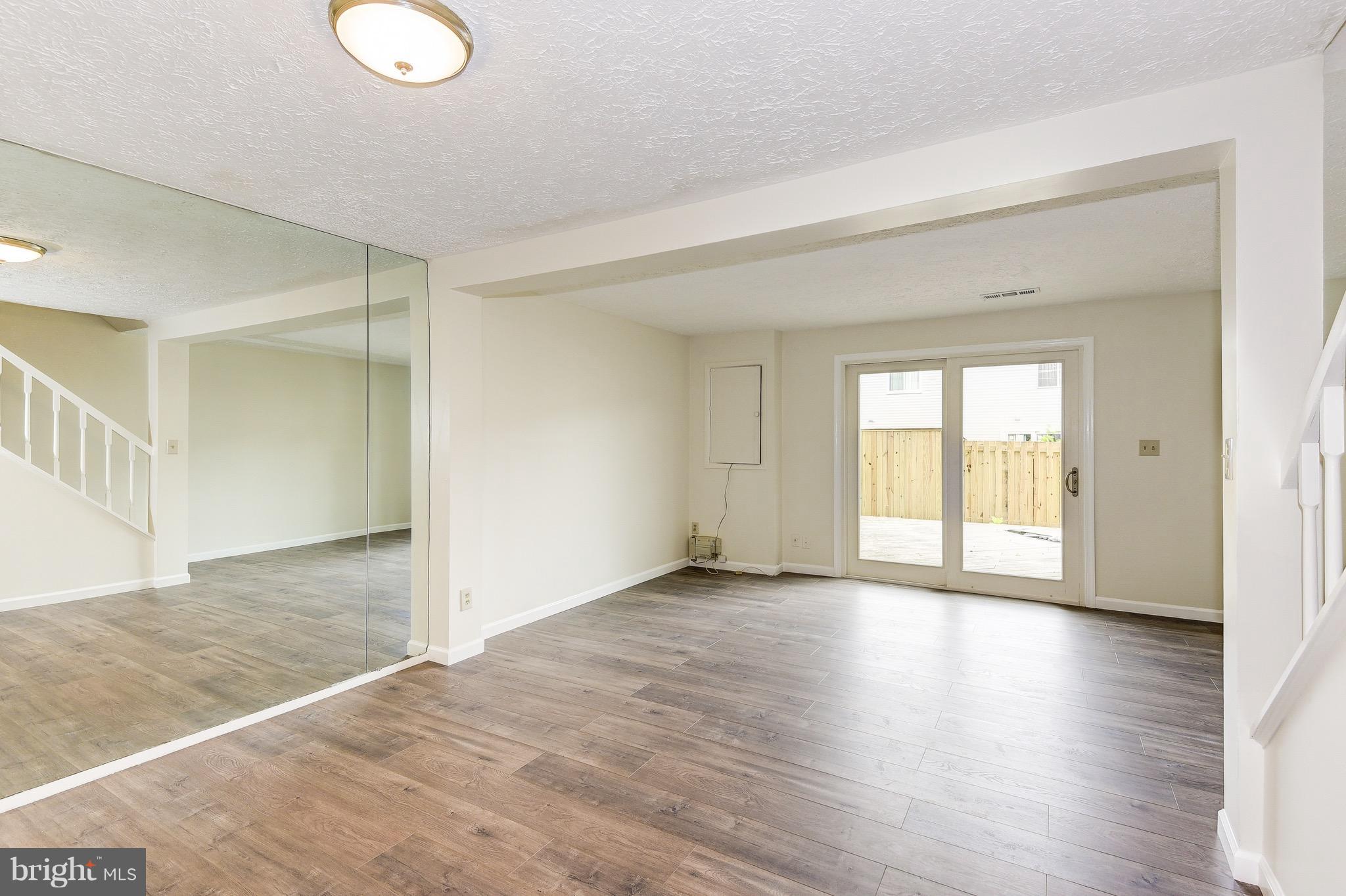 22 Cross Ridge Court Germantown, MD 20874 - Photo 5 of 13 Living Room