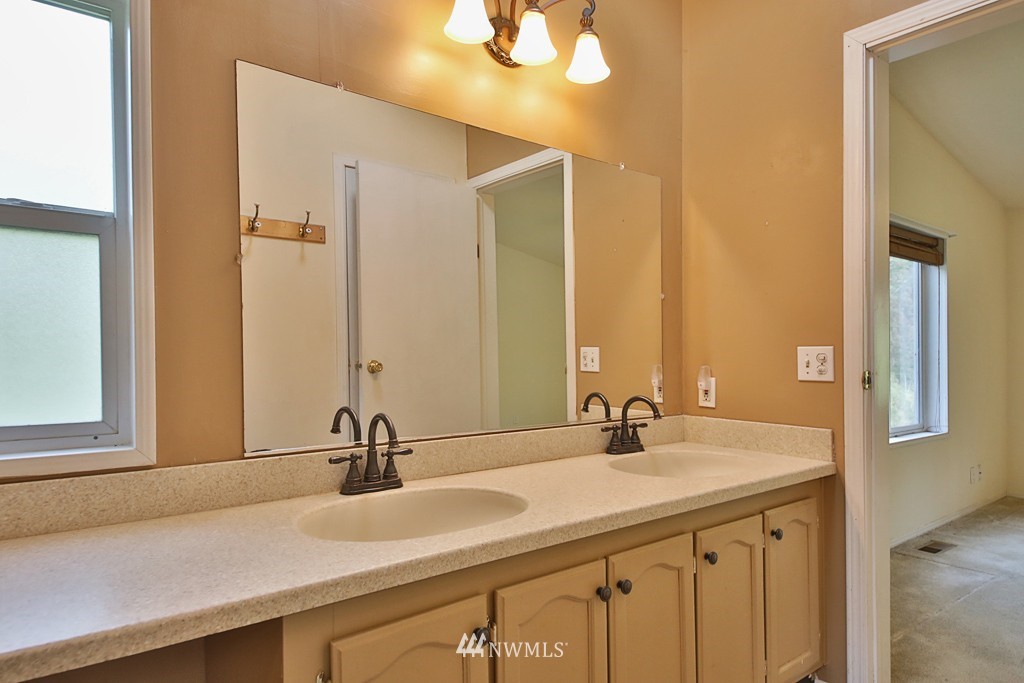 3252 Saratoga Road Langley, WA 98260 - Photo 16 of 25 Gallery Image 16