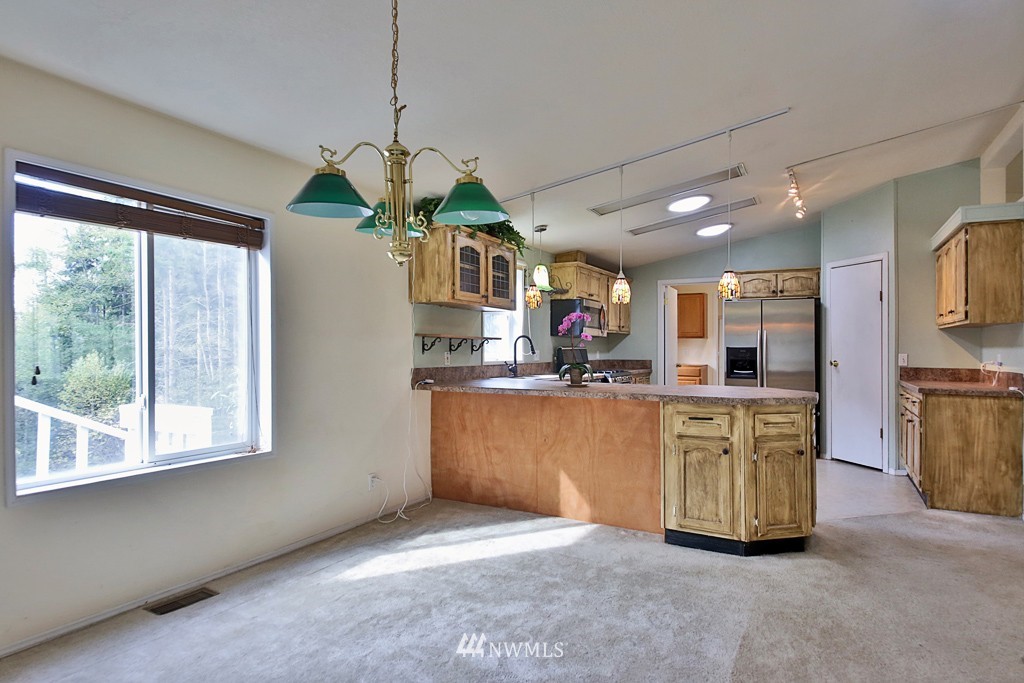 3252 Saratoga Road Langley, WA 98260 - Photo 8 of 25 Gallery Image 8